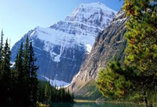 KAIYUN：聚焦 ｜ 德约科维奇第100冠还得等 19岁新锐击败偶像实现传承.